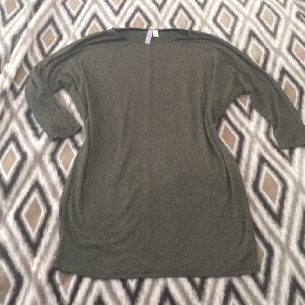 Alya Green Sweater